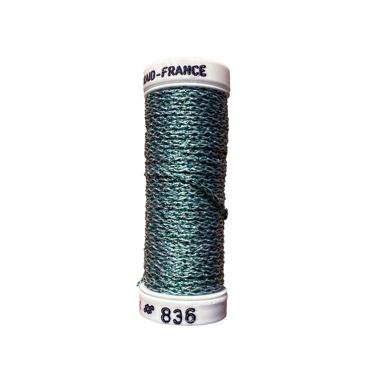Au Ver a Soie - Metallic Braid Size 12