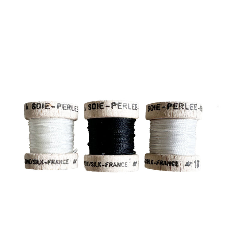 Au Ver à Soie ® Soie Perlee Silk Thread Kit - Basics 2