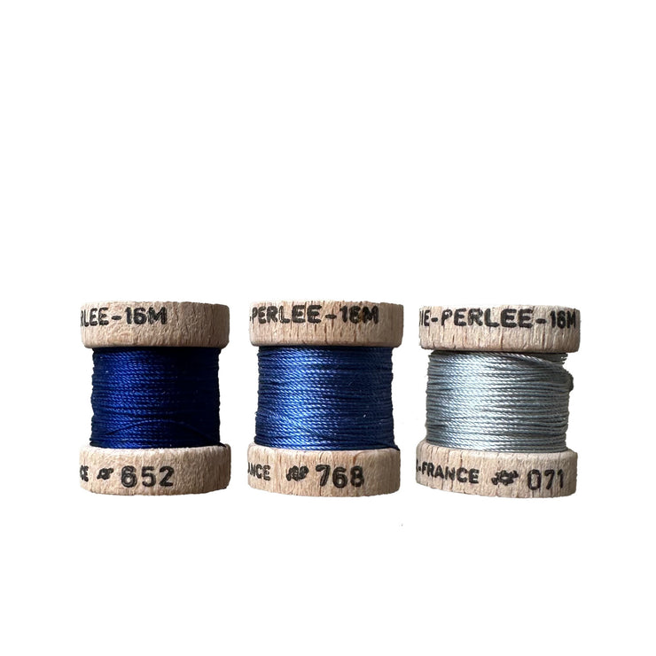 Au Ver à Soie ® Soie Perlee Silk Thread Kit - Royal Blue