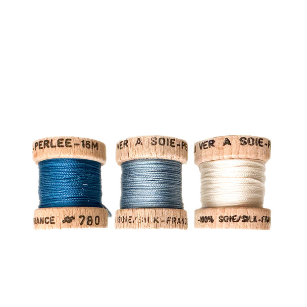 Au Ver à Soie ® Soie Perlee Silk Thread Kit - Sky Blue