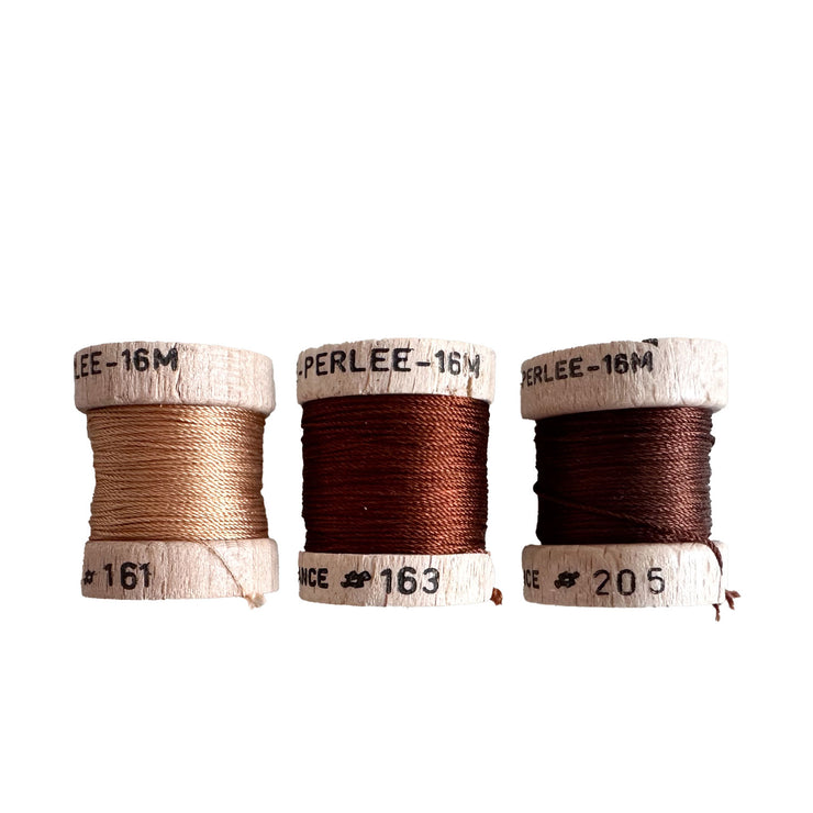 Au Ver à Soie ® Soie Perlee Silk Thread Kit - Russet Brown